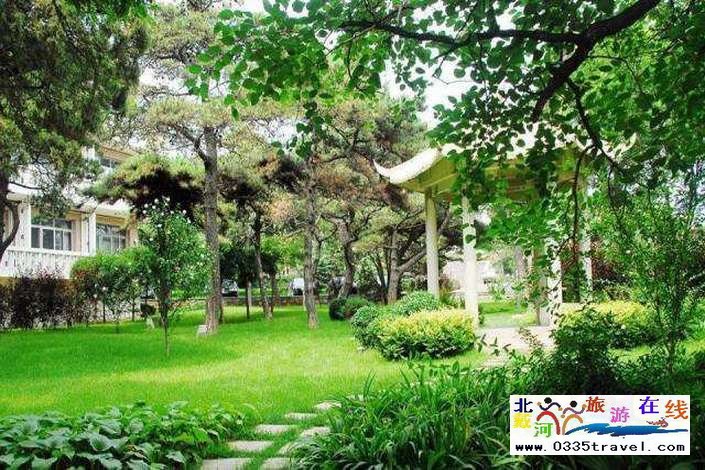 北戴河东经路宾馆-住准五星海华标间/豪华大床+双份早餐,一价全含